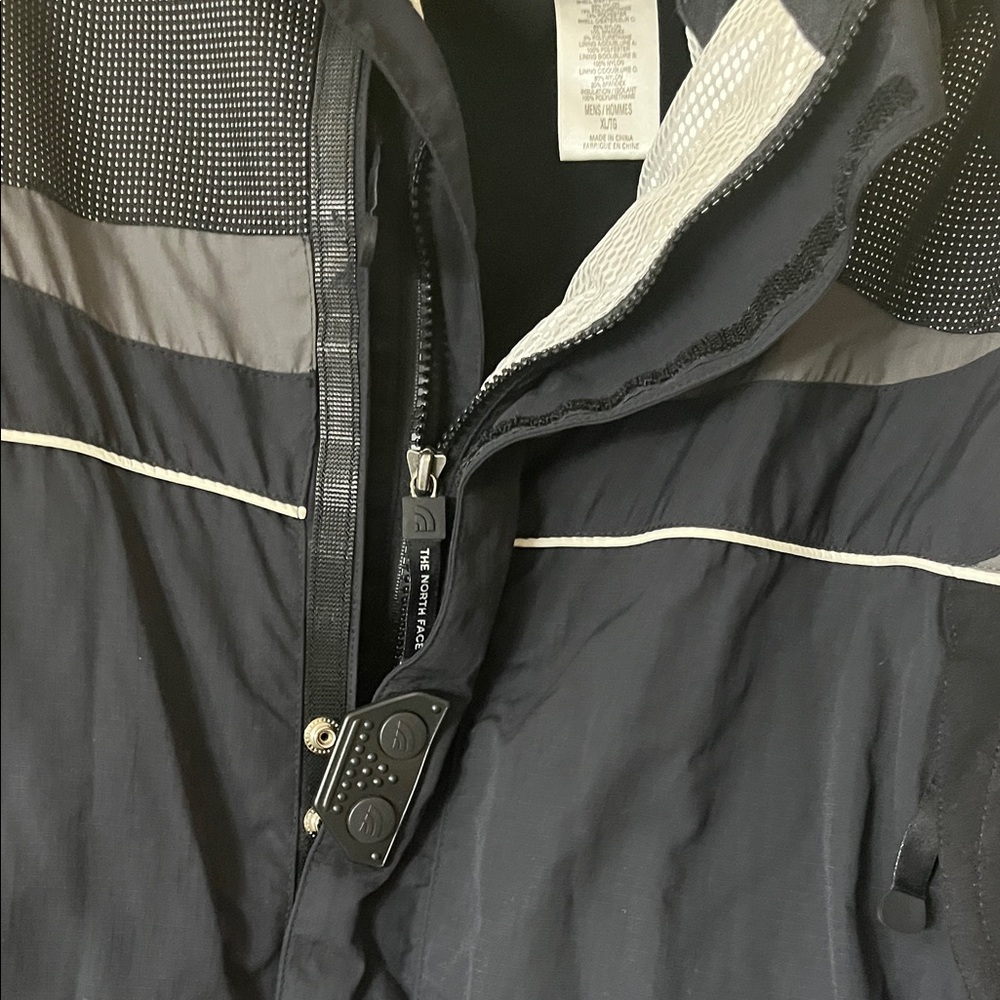 The North Face Black and Gray Jacket - Picture 3 of 5